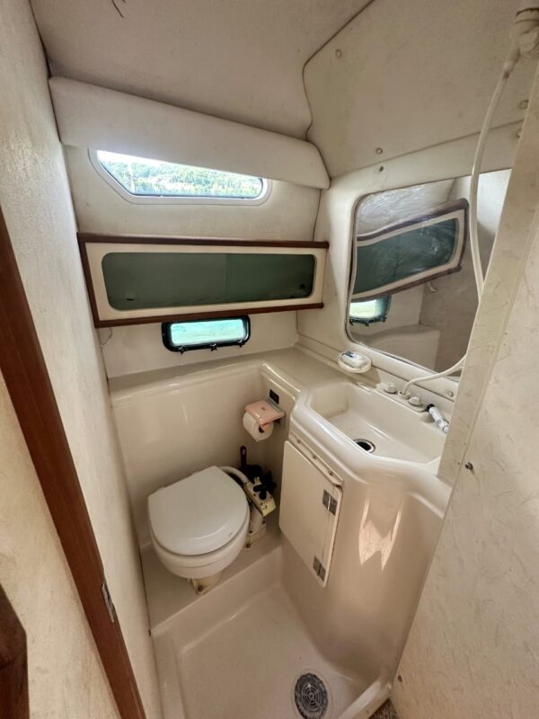 Прогулочный катер Bayliner